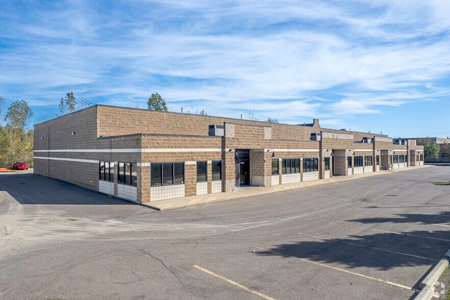 More Photos Of 29234-29248 Lyon Oaks Dr, Wixom Manufacturing For Lease