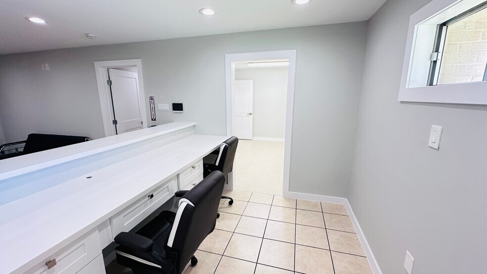 More Photos Of 6502 Memorial Dr, Texas City Medical For Sale