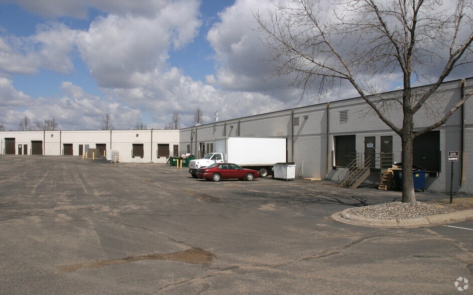More Photos Of 1400-1410 Energy Park Dr, Saint Paul Light Manufacturing For Lease