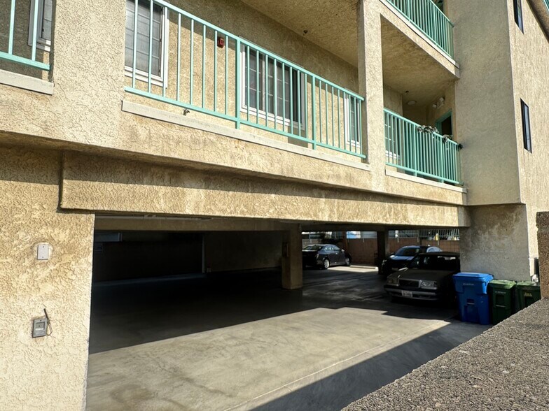 More Photos Of 8812 Reading Ave, Los Angeles Apartments For Sale