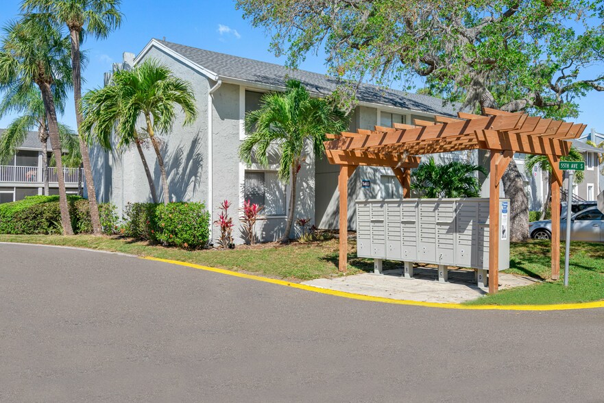 More Photos Of 2148 54th Ave S, Saint Petersburg Apartments For Sale