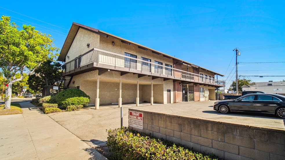 Primary Photo Of 800 E Wardlow Rd, Long Beach Medical For Sale
