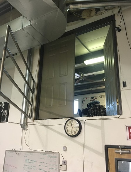 More Photos Of 1822 Skyway Dr, Longmont Light Manufacturing For Lease