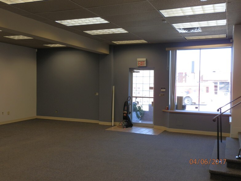 More Photos Of 4655-4657 Leavenworth St, Omaha Freestanding For Sale