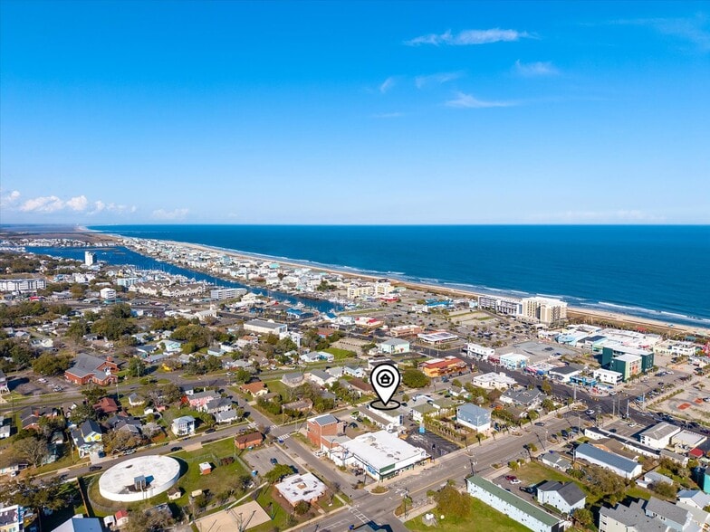 More Photos Of 213 Raleigh Ave, Carolina Beach Hotel For Sale