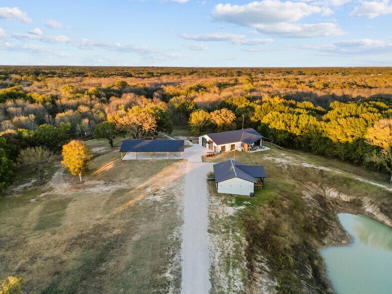 More Photos Of 9016 Private Road 2329, Terrell Lodge Meeting Hall For Sale