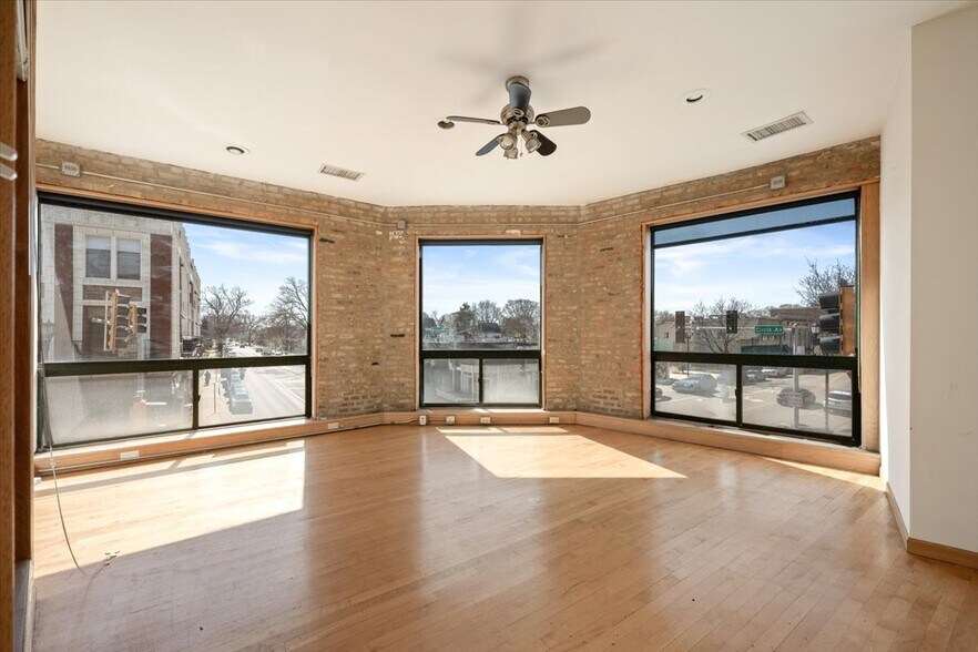 More Photos Of 7321 Madison St, Forest Park Restaurant For Sale