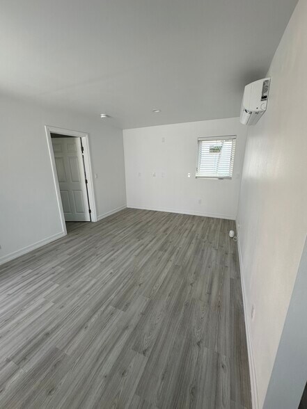 More Photos Of 1235 Clavel Ave, Ventura Apartments For Sale
