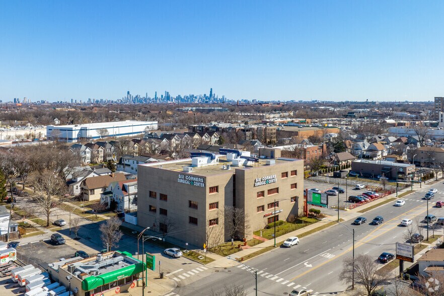 More Photos Of 4211 N Cicero Ave, Chicago Medical For Lease
