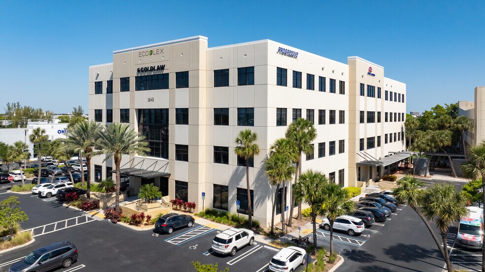 More Photos Of 1641 Worthington Rd, West Palm Beach Office For Lease