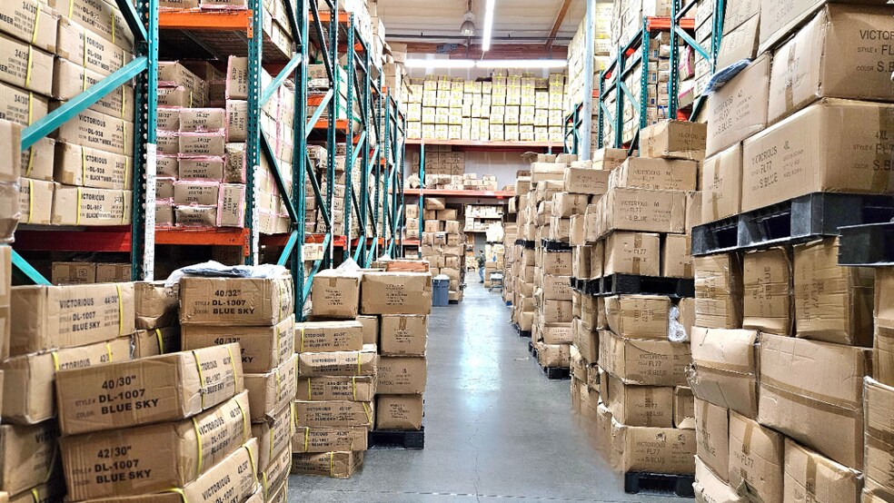 More Photos Of 936-972 E 31st St, Los Angeles Warehouse For Sale