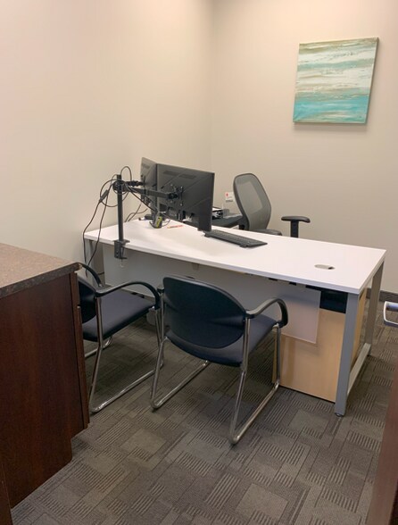 More Photos Of 2609 Metropolitan Pky, Sterling Heights Medical For Lease