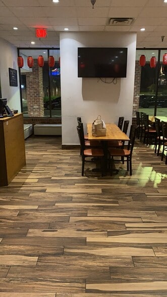 More Photos Of 9539 Braddock Rd, Fairfax General Retail For Lease