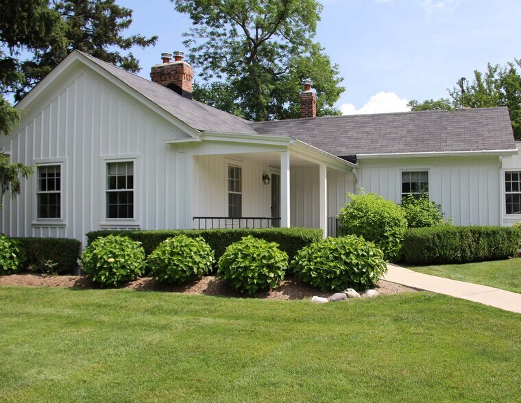 More Photos Of , Bloomfield Hills Office For Sale