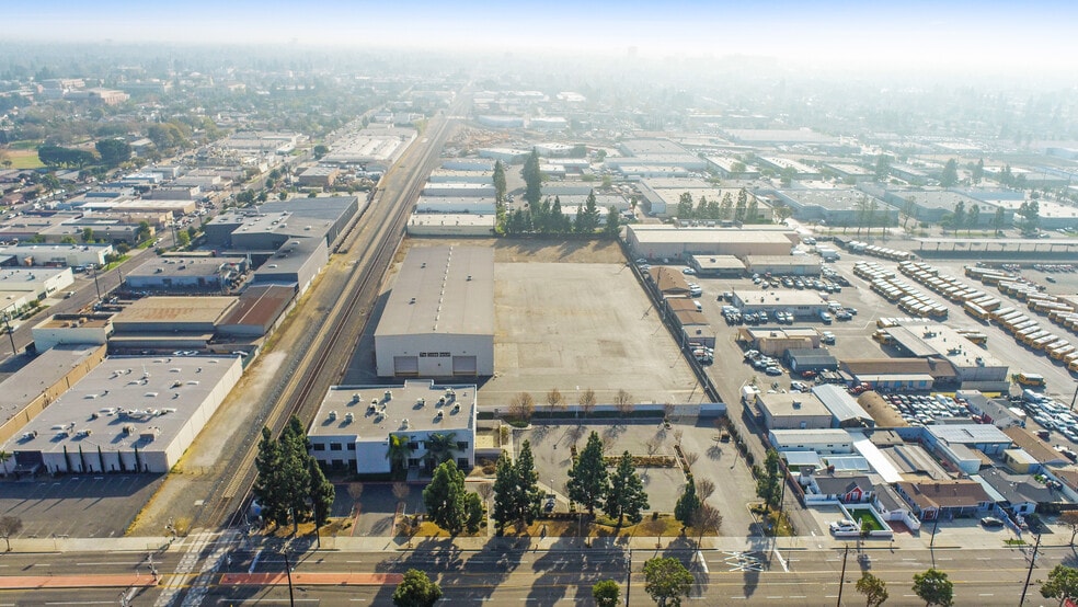 Primary Photo Of , Orange Unknown For Sale