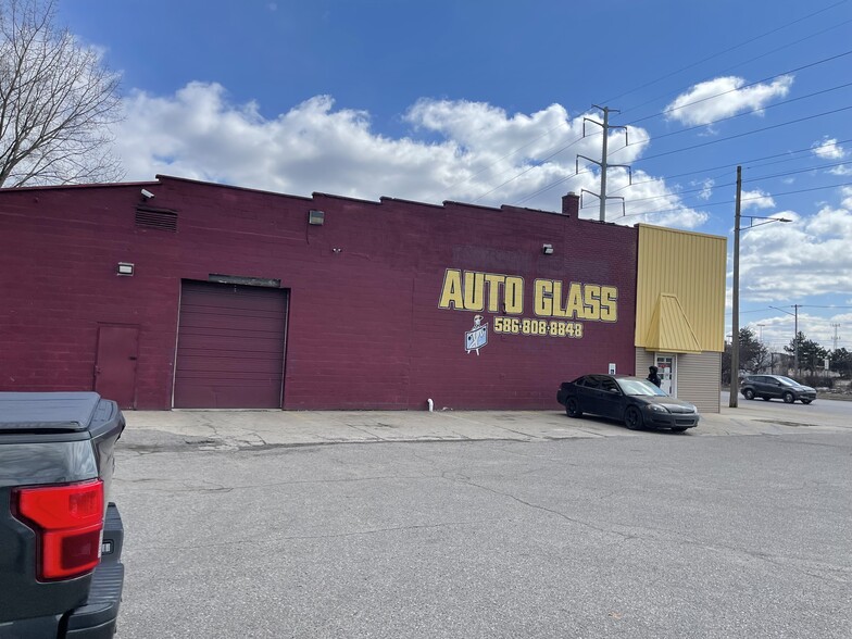 Primary Photo Of 8453 E Eight Mile Rd, Warren Auto Repair For Sale