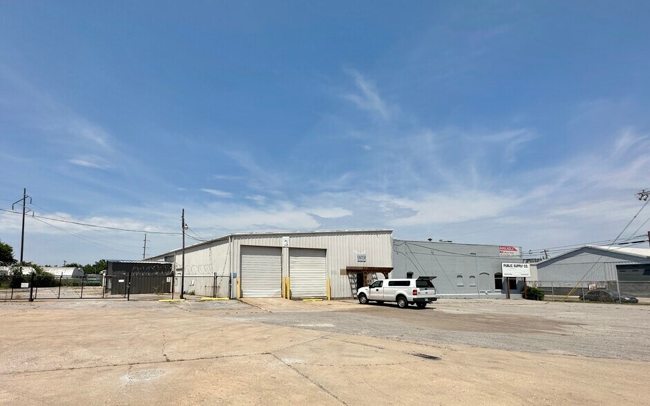 More Photos Of 1236 NW 4th St, Oklahoma City Warehouse For Lease