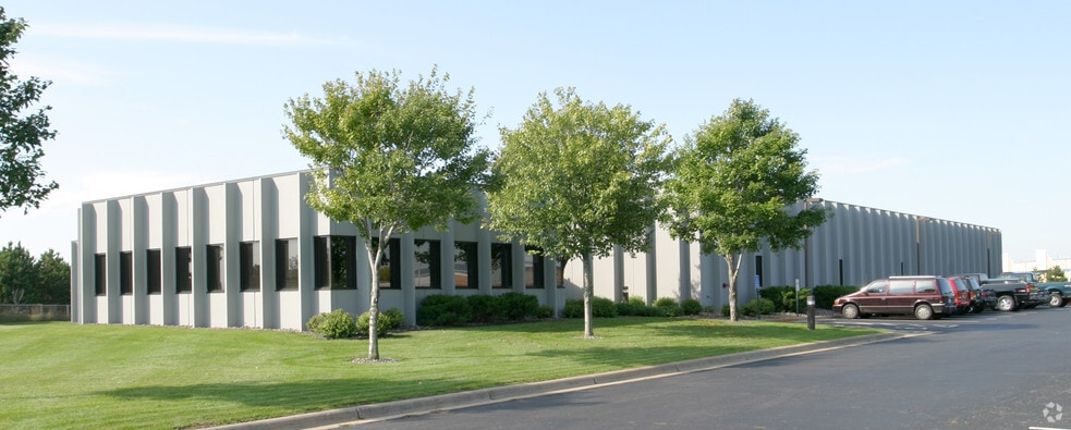 More Photos Of 400 Apollo Dr, Circle Pines Manufacturing For Sale