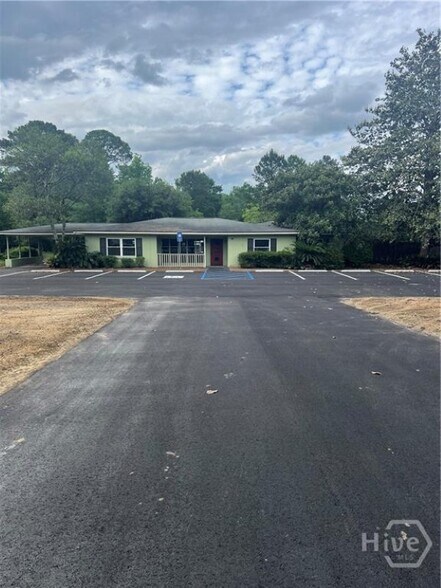 More Photos Of 1308 US Highway 80, Bloomingdale Office For Lease