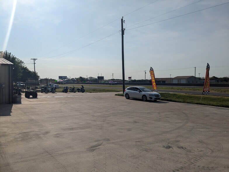 More Photos Of 11468 Black Jack Rd, Cumby Auto Repair For Sale