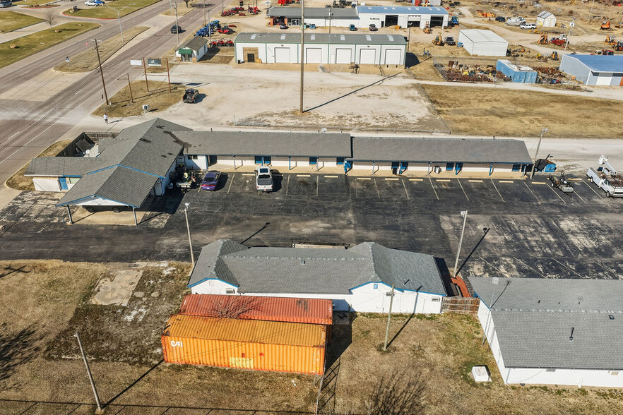 More Photos Of 1900 N Broadway Ave, Ada Hotel For Sale