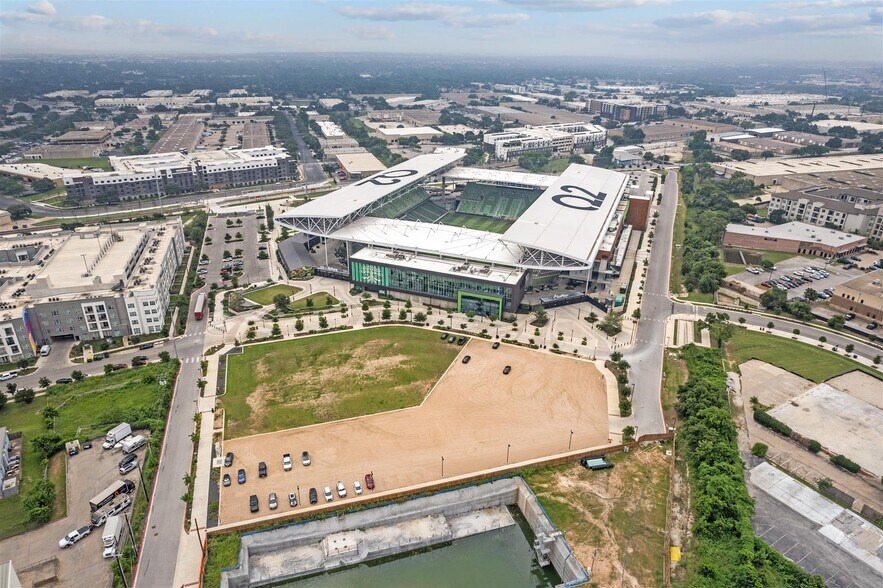 More Photos Of 8905 Tronewood Dr, Austin Apartments For Sale