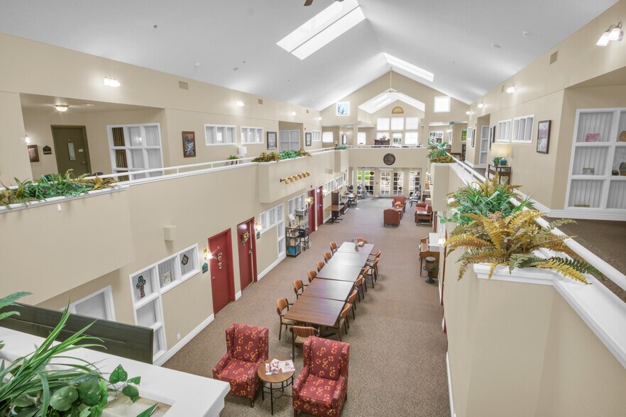 More Photos Of 4107 Central Ave, Kearney Assisted Living For Sale