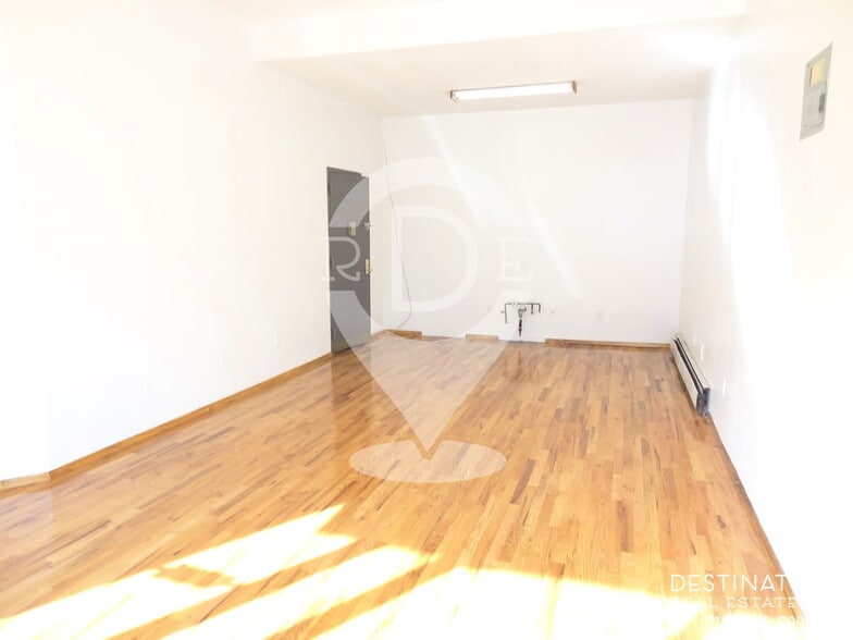 More Photos Of 524 3rd Ave, Brooklyn Storefront Retail Residential For Lease