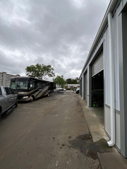 More Photos Of 8310 Congress St, Port Richey Self Storage For Sale