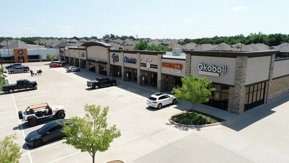 Primary Photo Of 1020 NW 192nd St, Edmond Unknown For Lease