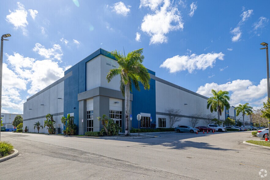 Primary Photo Of 2650-2666 SW 36th St, Fort Lauderdale Warehouse For Lease