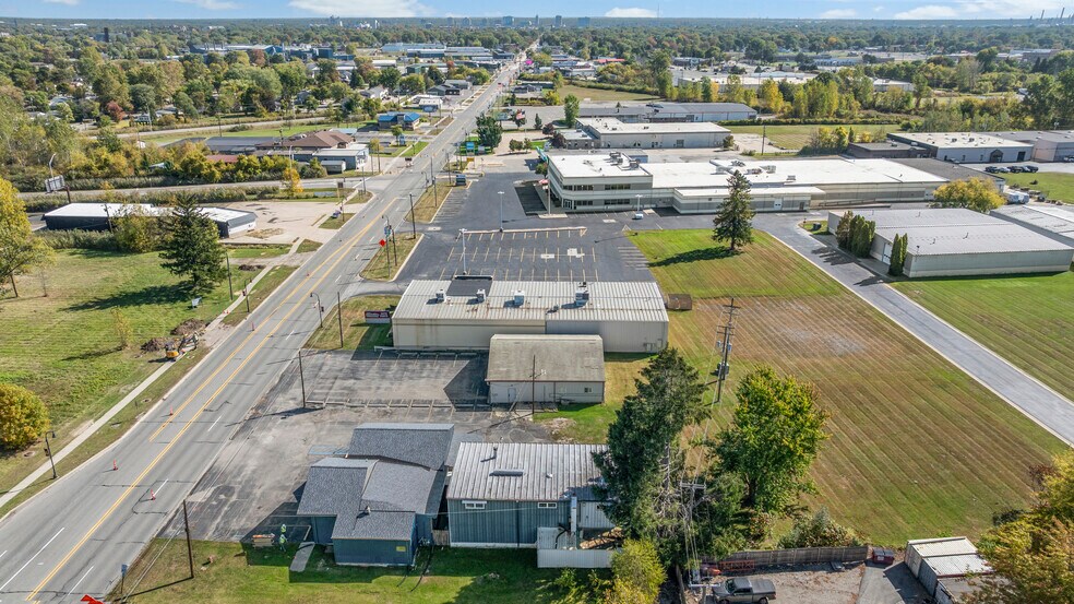 More Photos Of 3103 Lapeer Rd, Port Huron General Retail For Sale