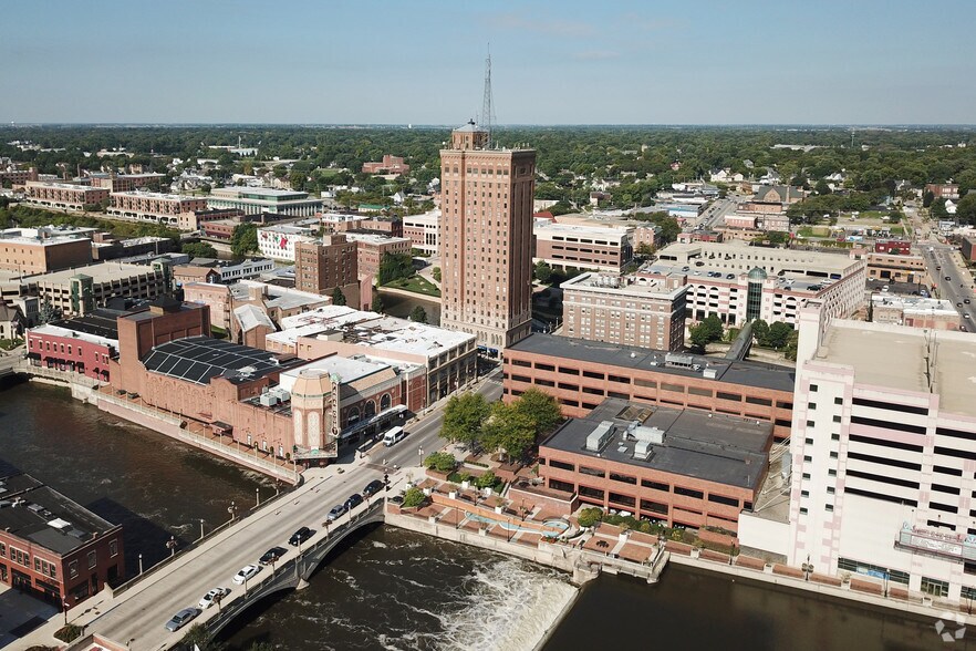 More Photos Of 7 S Stolp Ave, Aurora Apartments For Lease