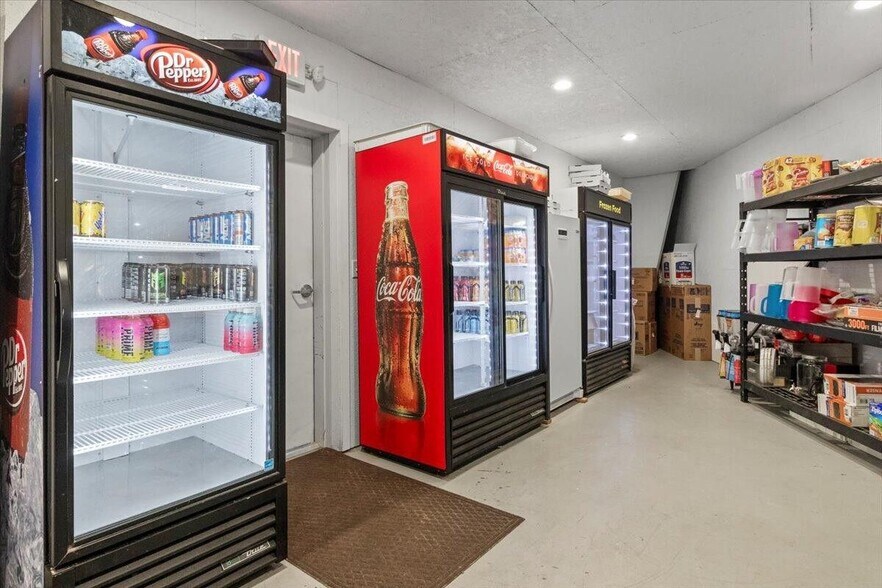 More Photos Of 1649 W US Highway 160, West Plains Skating Rink For Sale