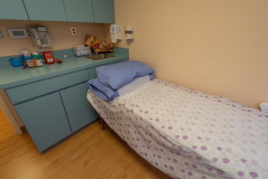 More Photos Of 622 Georges Rd, North Brunswick Medical For Sale