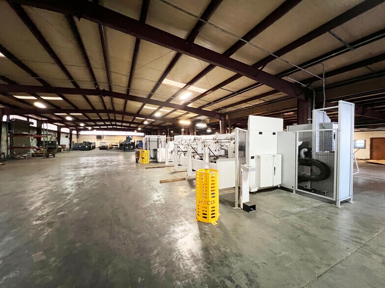 More Photos Of 1207 Butler St, Oxford Warehouse For Sale