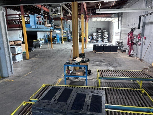 More Photos Of 608 Park dr, Wapakoneta Warehouse For Sale