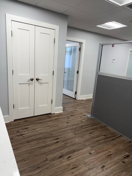 More Photos Of 10 Julia Ln, Cold Spring Loft Creative Space For Lease