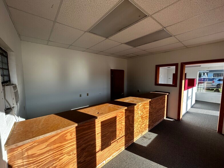 More Photos Of 3039 Crawfordville Hwy, Crawfordville Office Residential For Lease