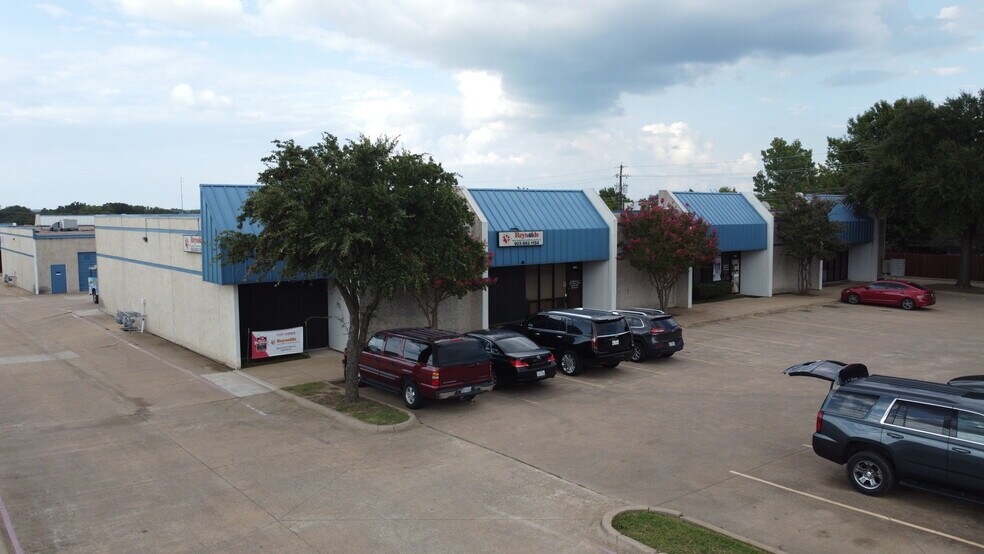 Primary Photo Of 2001 Skyline Dr, Sherman Light Distribution For Lease