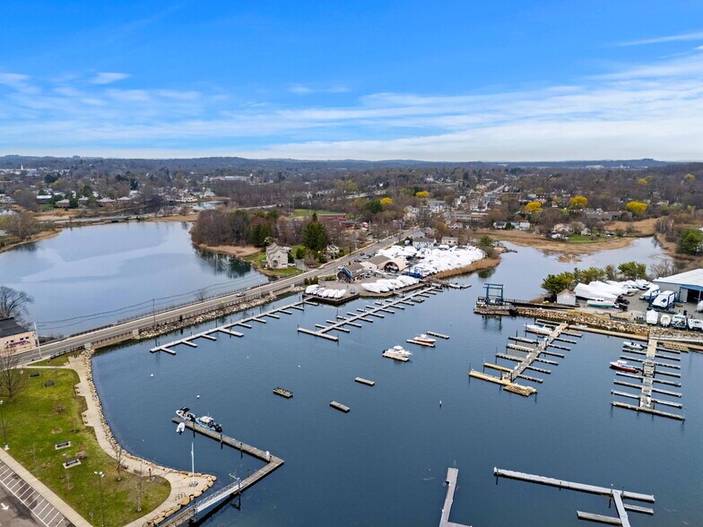 More Photos Of 112 Liberty St, Danvers Marina For Sale