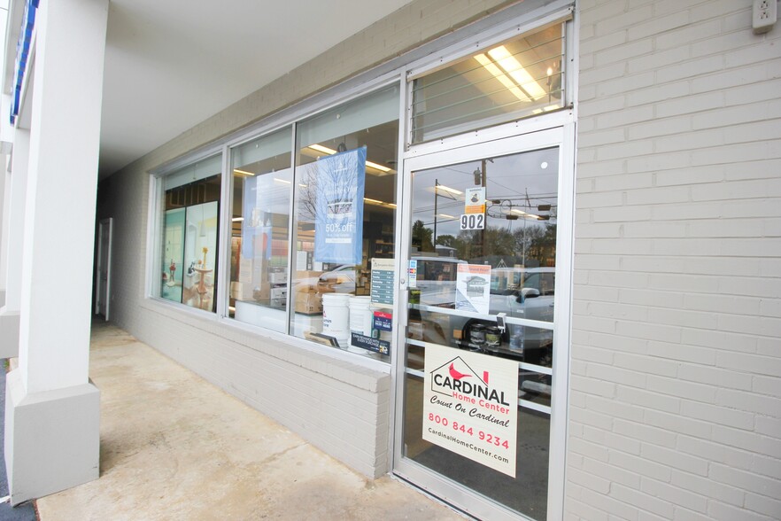 More Photos Of 902 Richmond Ave, Staunton General Retail For Sale