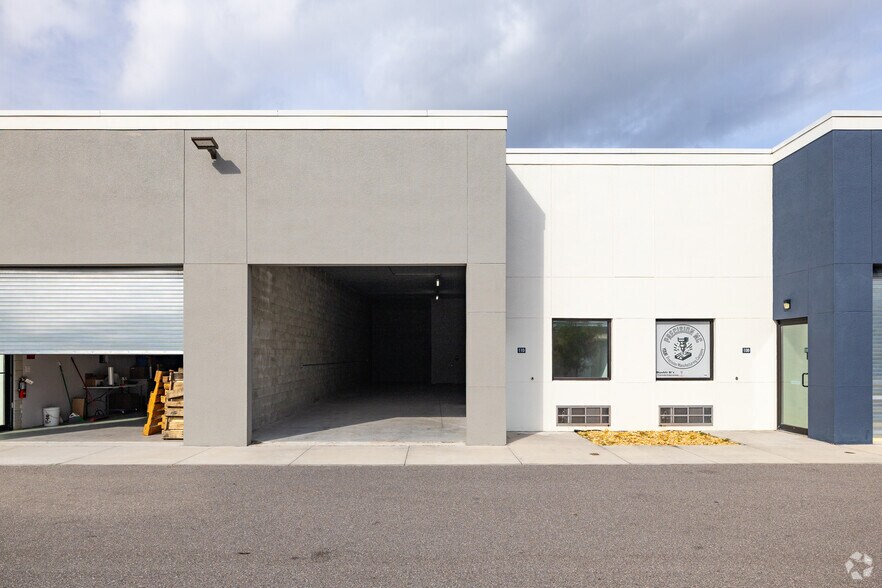 More Photos Of 310 N Wickham Rd, Melbourne Warehouse For Lease