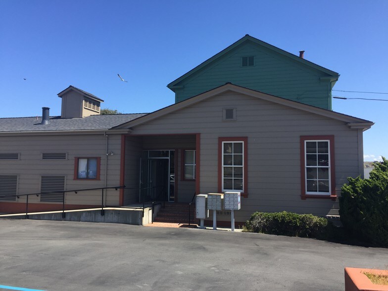 More Photos Of 801 Lighthouse Ave, Monterey Flex For Lease