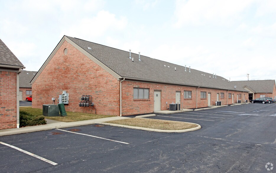 More Photos Of 8880-8904 Commerce Loop Dr, Columbus Office For Lease