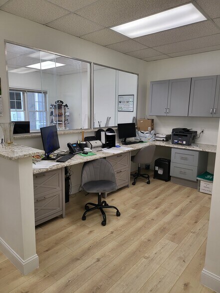 More Photos Of 41 Bridge St, Metuchen Office For Lease