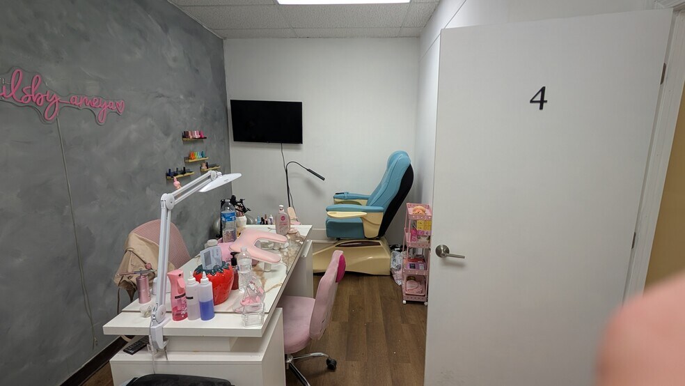 More Photos Of 16519 Victor St, Victorville Unknown For Lease