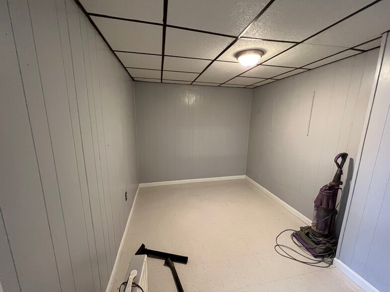 More Photos Of 66 Southgate St, Worcester Research And Development For Sale