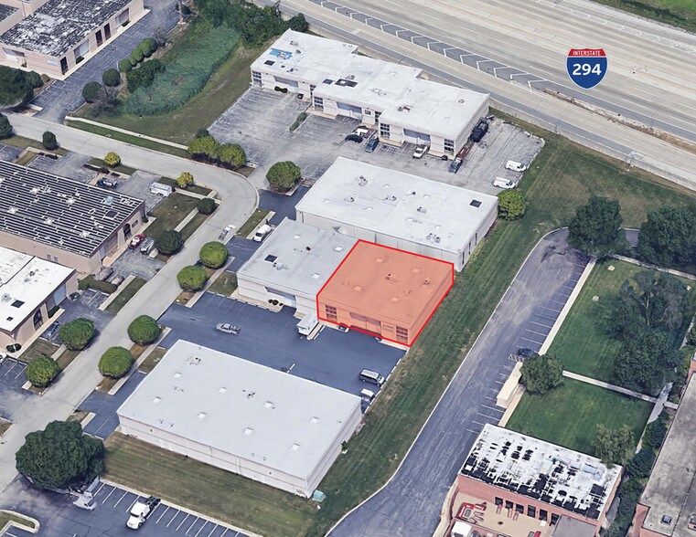 More Photos Of 12549 Holiday Dr, Alsip Warehouse For Lease