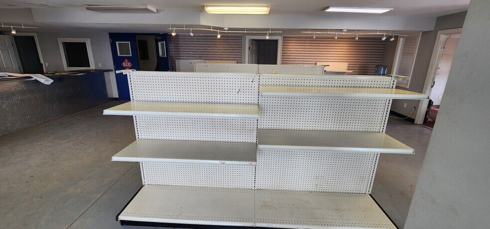 More Photos Of 10468 1st St SW, Killdeer Service For Sale